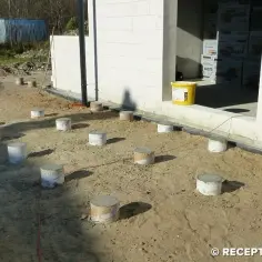 Co ile słupki pod taras? Kluczowe czynniki dla stabilnej konstrukcji