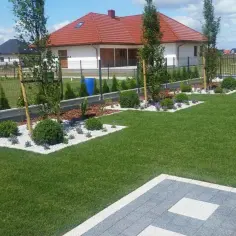 Jak urządzić ogród przed tarasem, aby stworzyć piękną i funkcjonalną przestrzeń